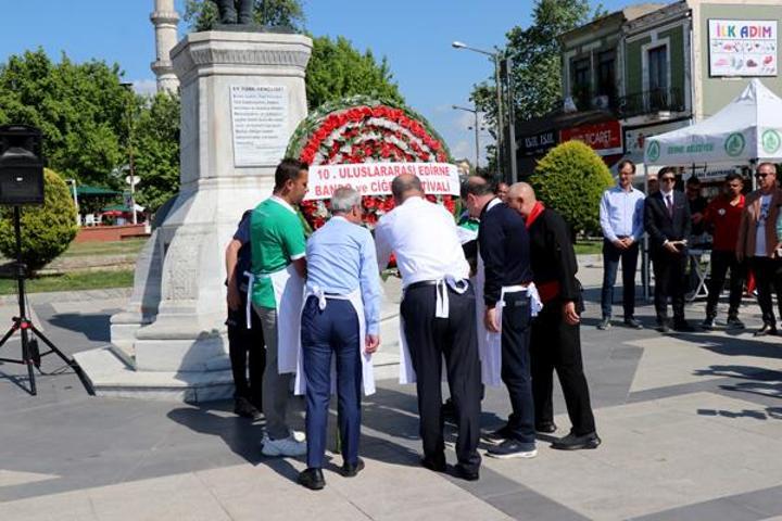 Edirnede ciğer festivali Hem yediler hem ağladılar