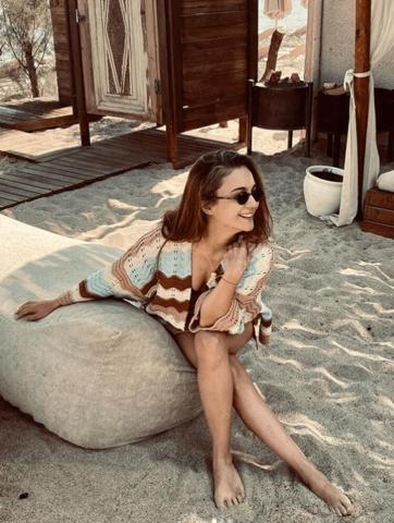 Damla Sönmez tatil sezonunu açtı