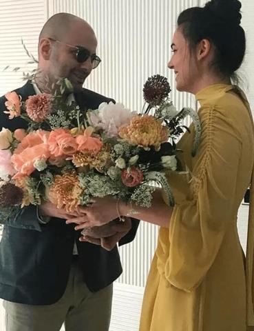 Bartu Küçükçağlayan ilk kez kızını paylaştı