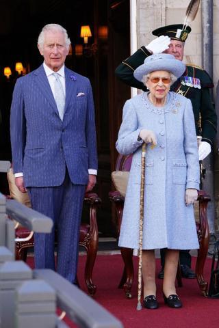 Kraliçe Elizabethin görev tanımı değişti