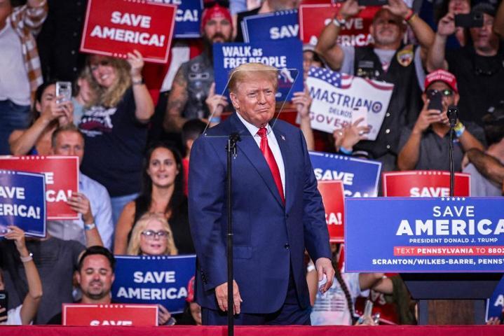 Trump’tan sert çıkış: Bidenı ‘devlet düşmanı’ olarak nitelendirdi