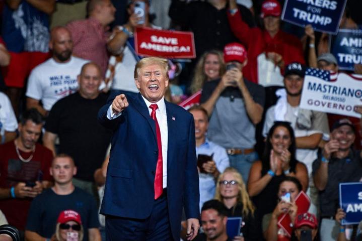 Trump’tan sert çıkış: Bidenı ‘devlet düşmanı’ olarak nitelendirdi