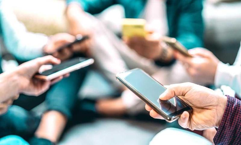 Çarpıcı araştırma: Bu yıl ne kadar telefon çöpe gidecek