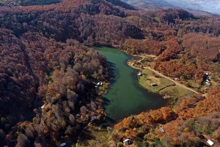 İstanbul’un yanı başında, büründüğü renk cümbüşüyle hayran bırakıyor