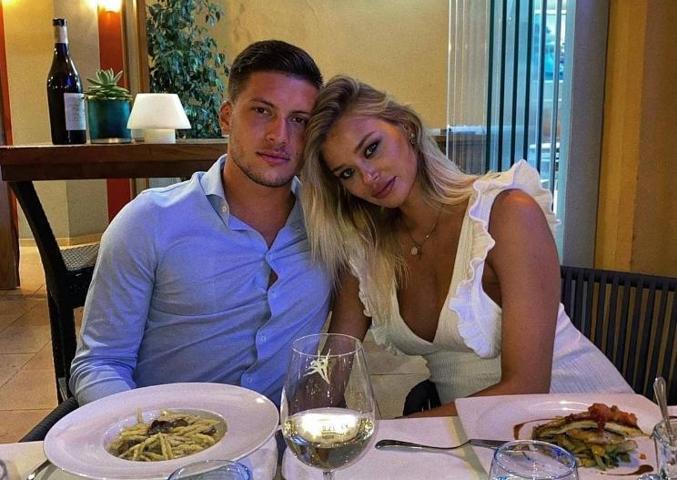 Dusan Vlahovic haberlere tepki gösterdi Futbolcu eşleri Sofija Milosevic ve Ana Rajkovicin ismi ortalığı karıştırdı