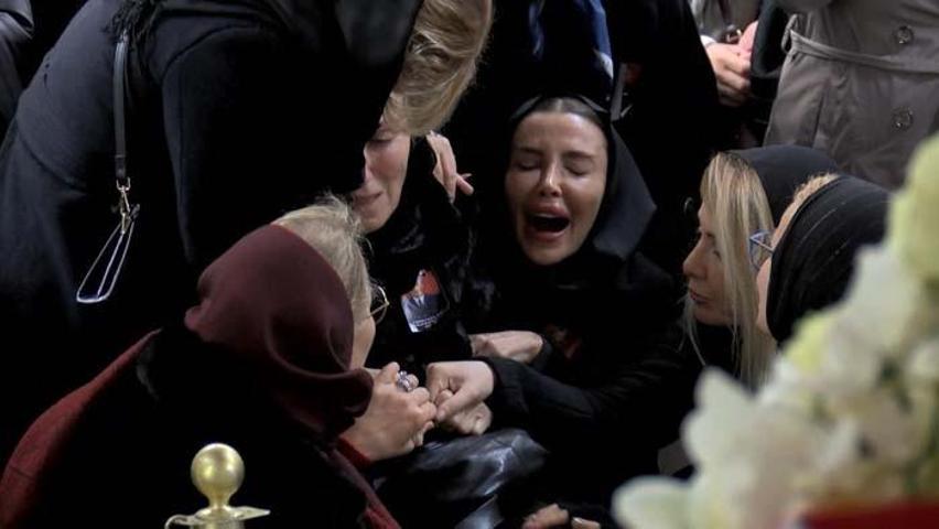 Özge Ulusoyun babası Haydar Ulusoy son yolculuğuna uğurlandı
