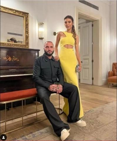 Özlem Ada Şahin ve Berkay çifti o evi bırakıp 5 odalı eve geçtiler
