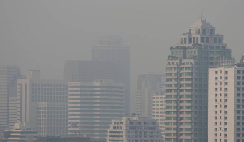 Bangkokta hava kirliliği alarmı: Evden çalışın, maske takın