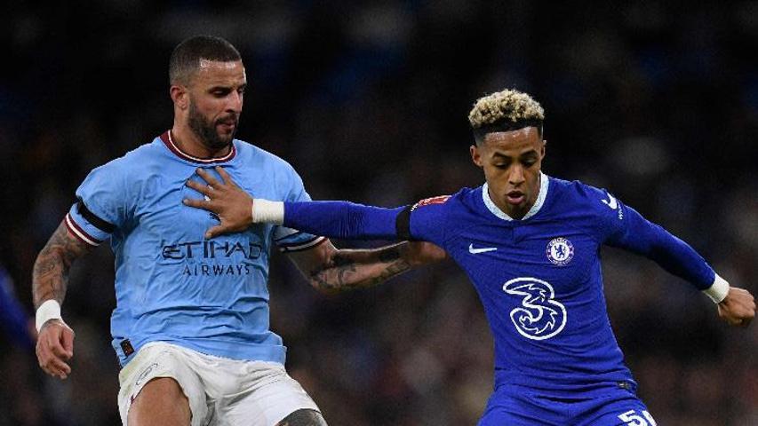 Fenerbahçe, Manchester Cityden Kyle Walkerı istiyor