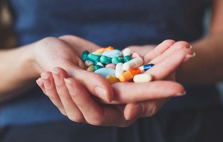 Antidepresan duyguları köreltiyor İlişkilerinizi ve vücut dilinizi etkileyebilir Nasıl mı