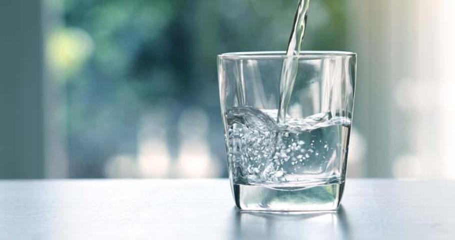 Soda mı yoksa, maden suyu mu İkisi arasında farklar nelerdir