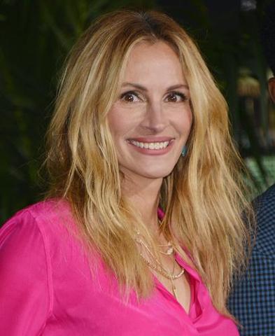 Julia Roberts ve Jennifer Anistondan beden değiştirme komedisi