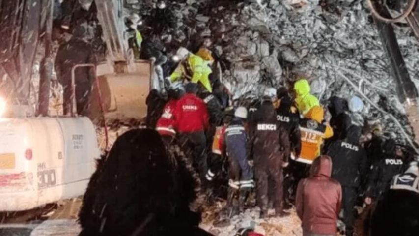 Soner Arıca kan bağışı kuyruğunu paylaştı: Gurur duydum