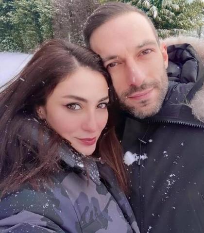 Allan Hakko koşar adımlarla mekana kaçtı