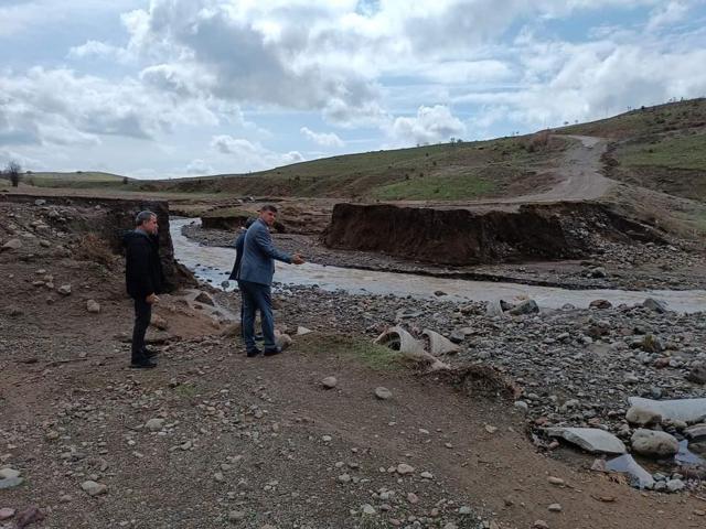 Tunceli’de sağanak hayatı olumsuz etkiledi