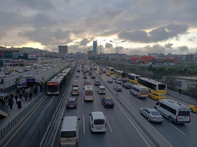 Ramazanın ilk gününde trafik yüzde 63