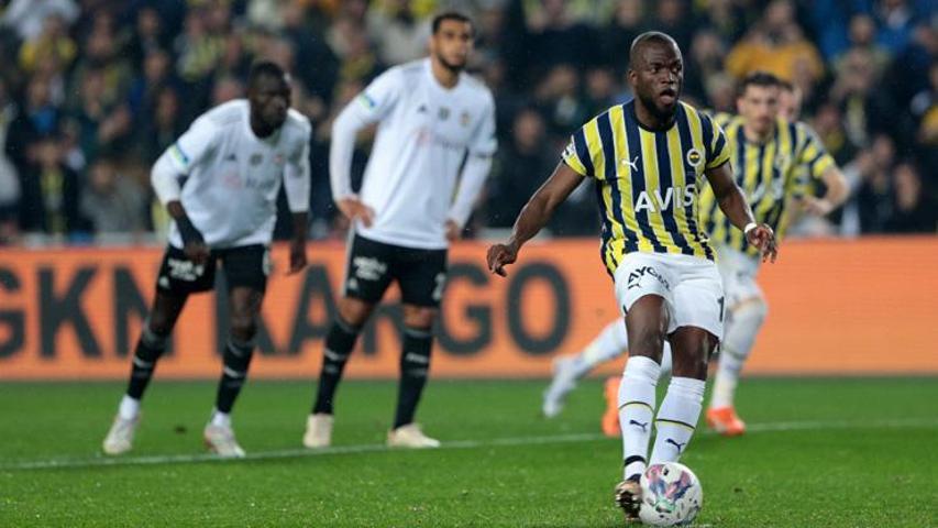 Valencia Fenerbahçede kalacak mı Başkandan transfer açıklaması