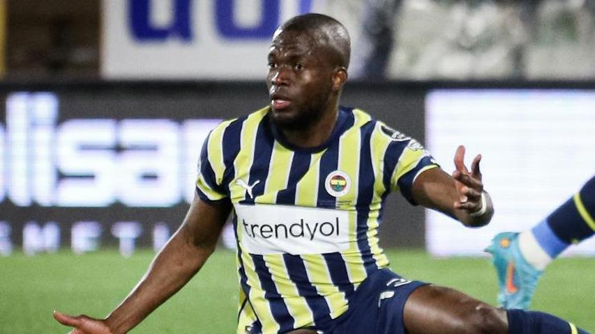 Valencia Fenerbahçede kalacak mı Başkandan transfer açıklaması