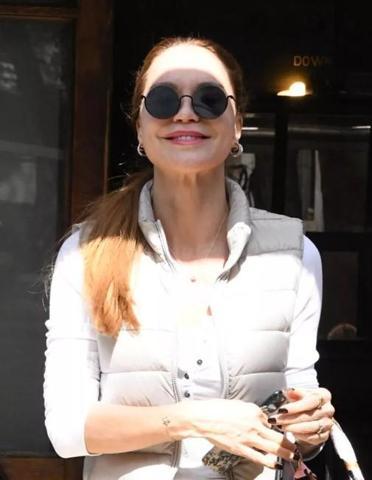 Ebru Şallı ile Uğur Akkuş boşanıyor mu  Lütfen beni de anlayın