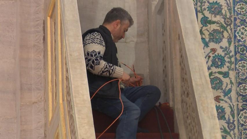 5 yıllık ara sona erdi: Sultanahmette ibadet heyecanı