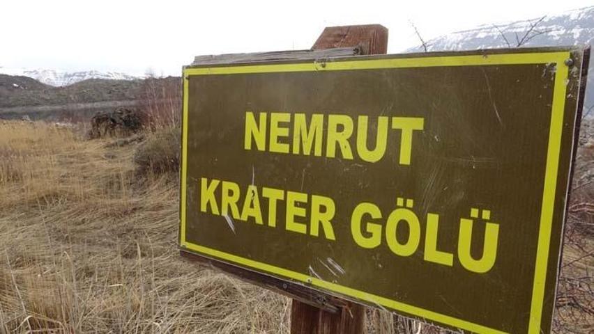 Nemrut Kalderası ilkbaharla birlikte görsel şölen sunuyor