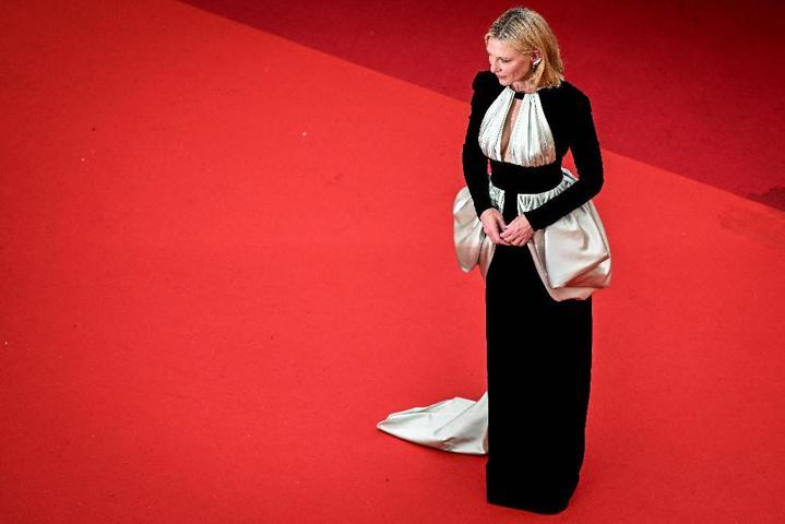 Cate Blanchett: Oyunculuğu bırakmaya çalışıyorum