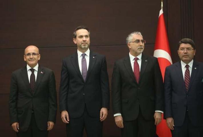 Ekonomi yönetimi Mehmet Şimşekte: İşte yeni kabinenin ekonomi kurmayları