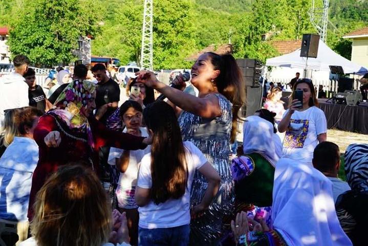 Binlerce turisti ağırlayan Kastamonu’da bayram şenliği vatandaşları coşturdu