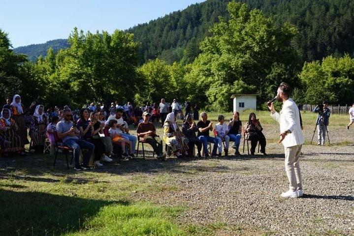 Binlerce turisti ağırlayan Kastamonu’da bayram şenliği vatandaşları coşturdu