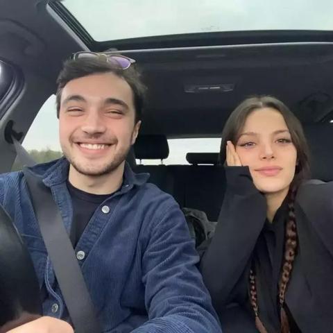 Leyla Tanlar bikinili pozunu paylaştı, sevgilisi Burak Dakaktan uyarı geldi