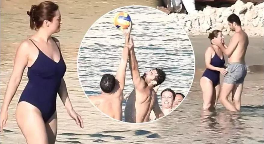 İrem Sak ve Furkan Korkmazın denizde voleybol keyfi