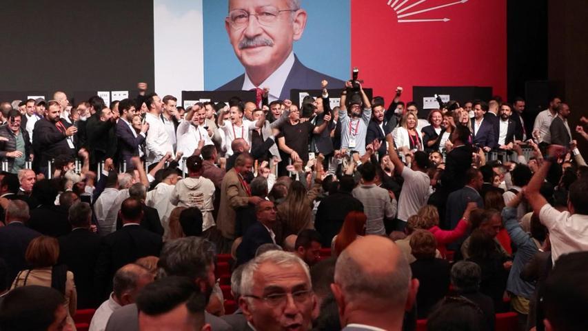CHPnin İstanbul İl Başkanı Özgür Çelik oldu