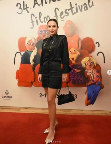 Selin Yeninci sosyal medyayı salladı