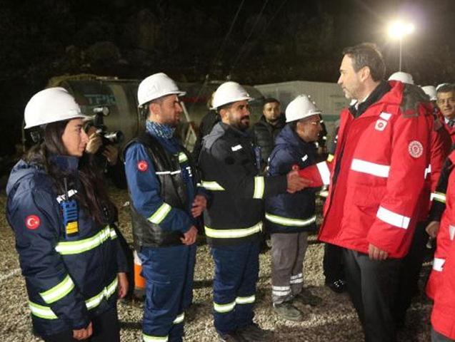 Bakan Bayraktar müjdeyi sahadan verdi Türkiyenin üretim üssü olacak...