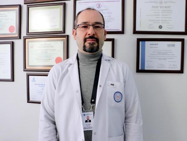 4 kuaförden 1inde bu hastalık var Saç boyası, saç açıcı, şampuanlar... Hepsi tetikliyor Tehlikenin adı...
