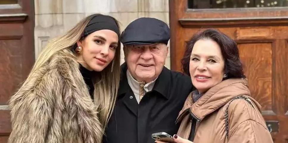 Aslışah Alkoçlar, kendini anneannesinin 30 yıl önceki haline benzetti