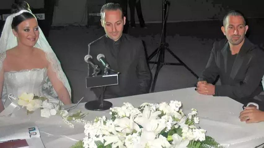 2004 yılında nikah masasına oturmuşlardı... Tanıştığımız gün evlenmeye karar verdik