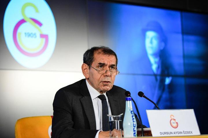 Galatasaray Başkanı Dursun Özbekten rakiplerine kupa göndermesi
