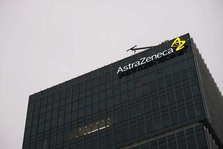 AstraZeneca aşılarının yan etkisi var mı İtiraf gibi açıklama...