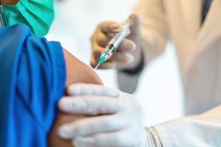 AstraZeneca, neden Covid-19 aşısını piyasadan çekti
