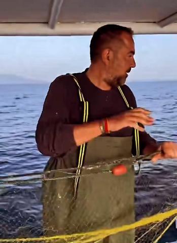 Avrupa Yakasının Volkanıydı Ata Demirer balık avına çıktı Mazot parasını kurtarabildiniz mi