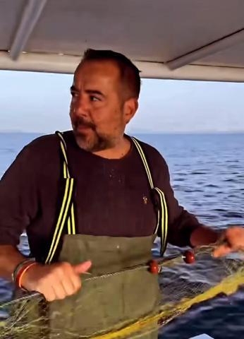 Avrupa Yakasının Volkanıydı Ata Demirer balık avına çıktı Mazot parasını kurtarabildiniz mi