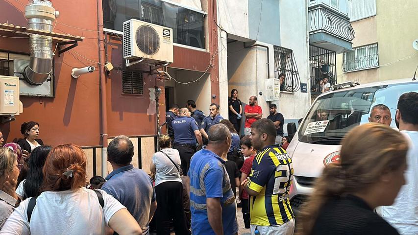 İzmirde kahreden ölüm 2 yaşındaki Emircan yangında hayatını kaybetti