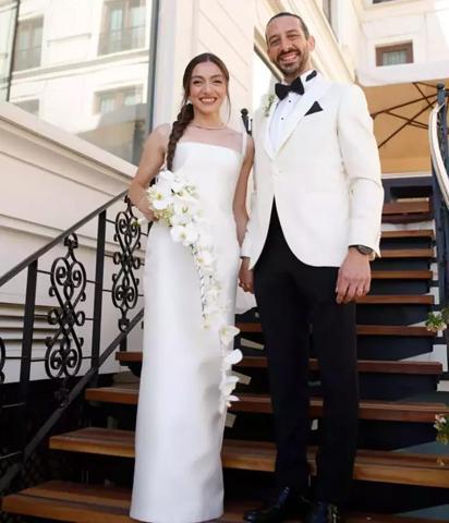 Oyuncu Merve Dizdar sevgilisi Cihan Ayger ile evlendi...  İşte nikahtan kareler Çiftin balayı adresi belli oldu