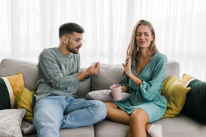 5 kişiden 1i böyle düşünüyor İlişkilere dair şoke eden araştırma Finansal sadakatsizlik zinadan daha kötü’