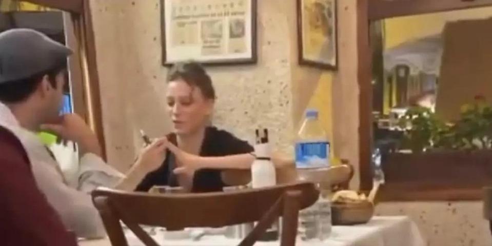 Serenay Sarıkaya - Mert Demir çifti baş başa yemek yedi Sosyal medya yıkıldı: Asla sevgili gibi durmuyorlar