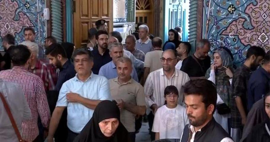 Komşuda seçim heyecanı İran’da, 14. dönem cumhurbaşkanlığı seçimleri devam ediyor
