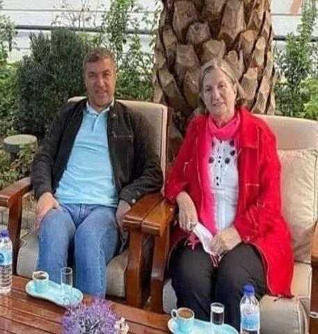 Gazeteci İsmail Küçükkayanın acı günü: Annesi hayatını kaybetti...