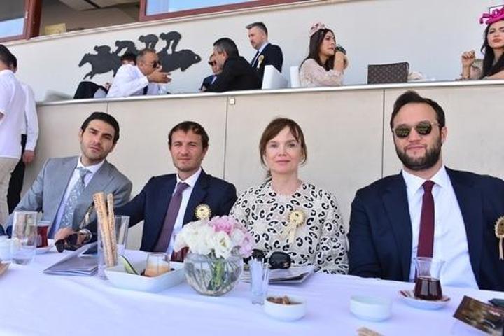 Gazi’de şıklık yarışı Spor, iş, sanat, cemiyet ve magazin dünyası buluştu