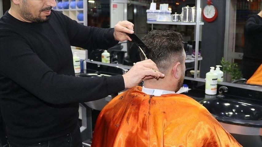 SON DAKİKA HABERİ... Berberlerin haftalık izin günleri belli oldu